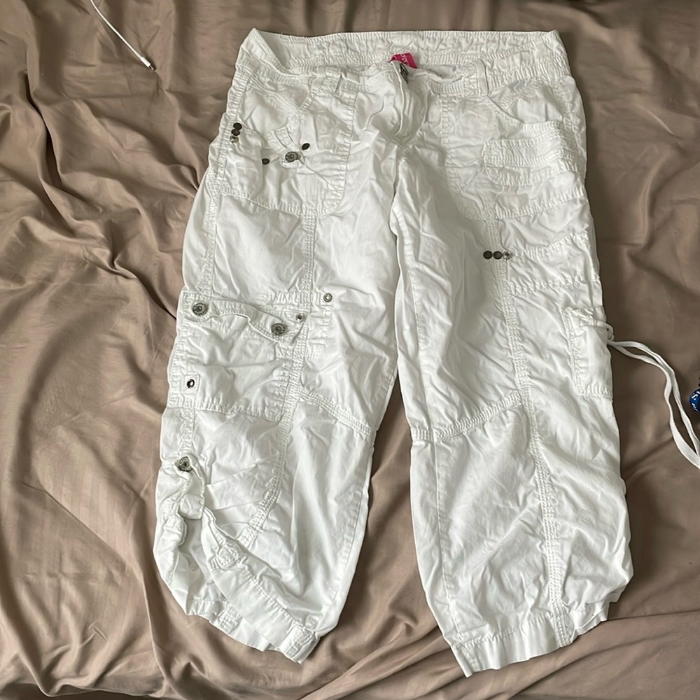 Almost Famous. Size 7. White.